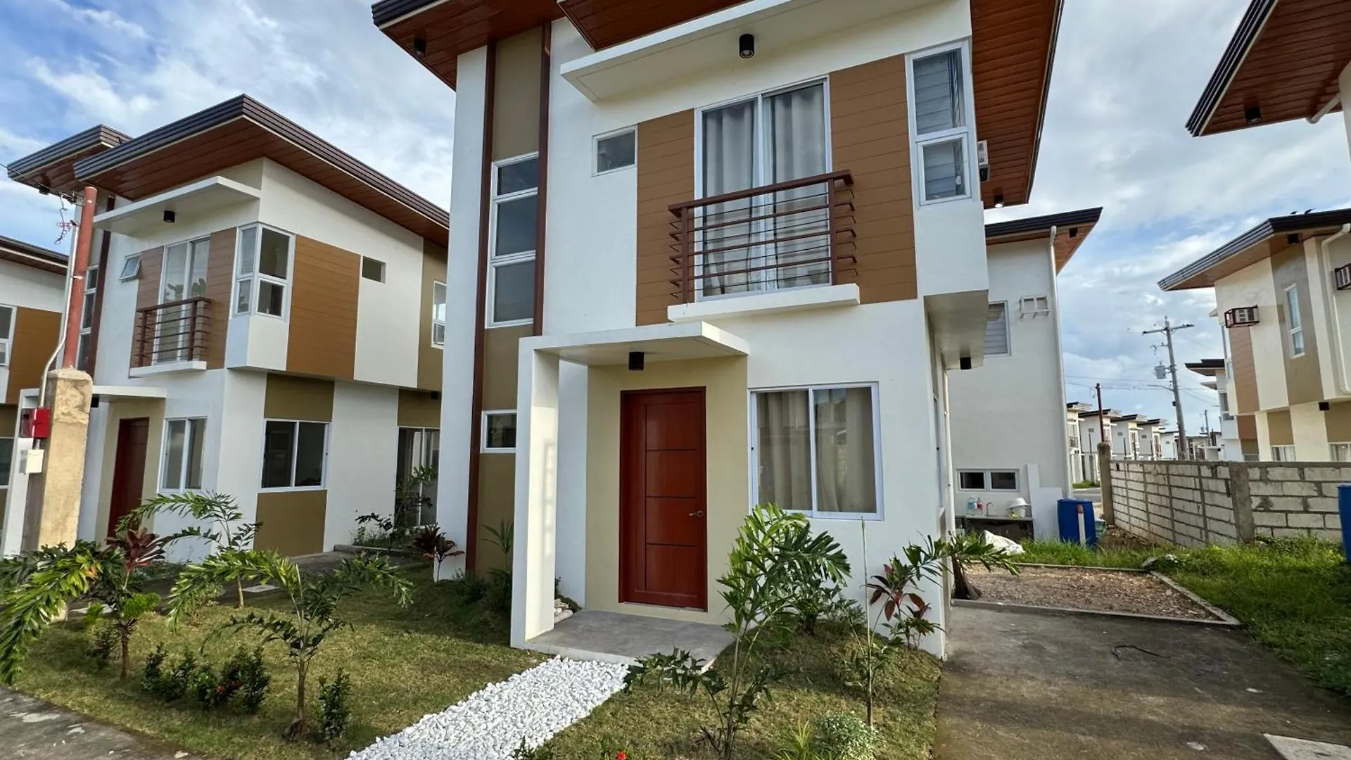 Velmiro Greens Dauis Panglao - 3 Bedroom Apartment Unit P1112 0*,  필리핀