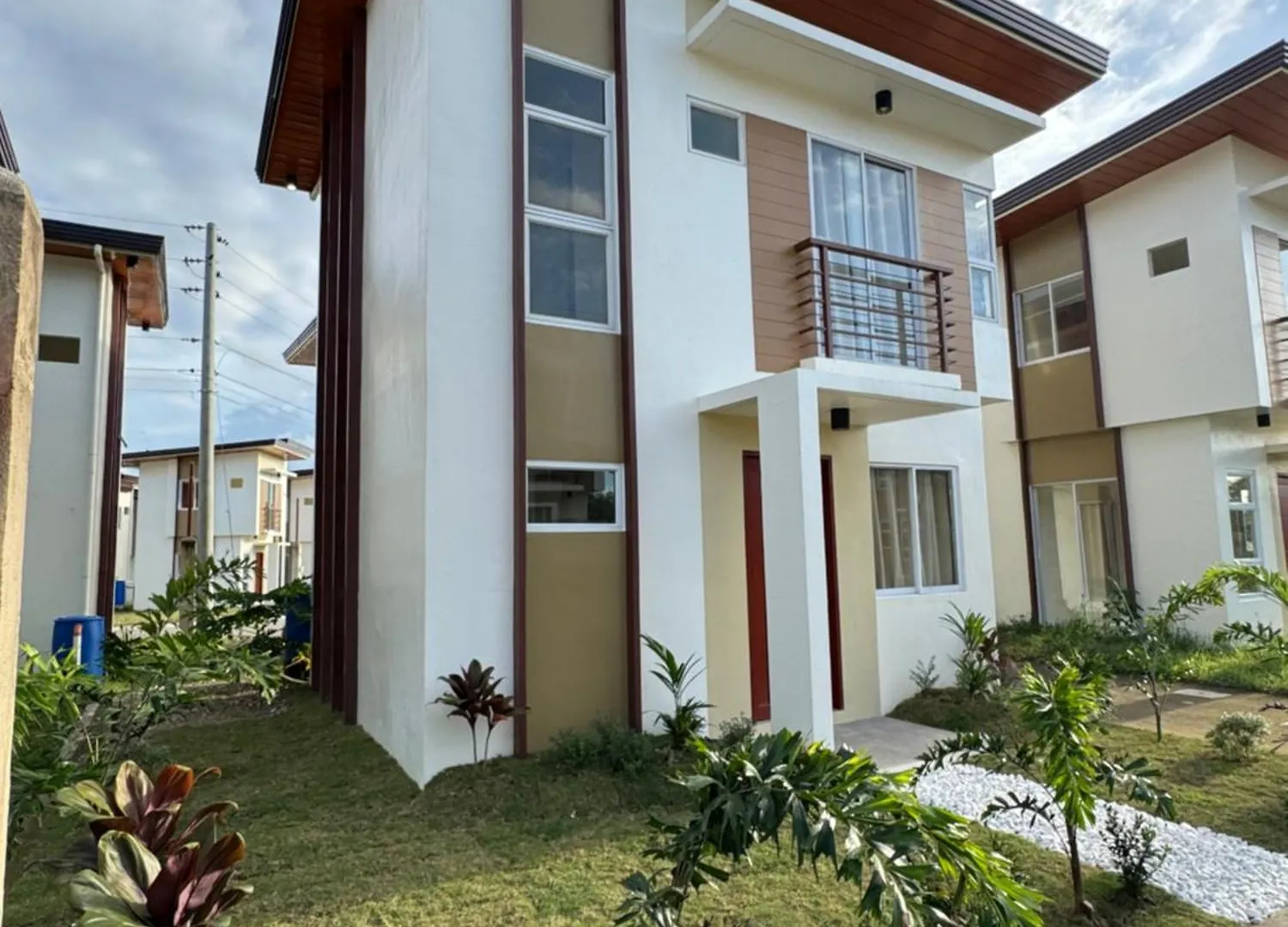 Velmiro Greens Dauis Panglao - 3 Bedroom Apartment Unit P1112